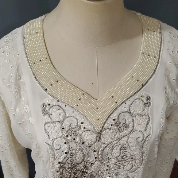 Ivory Indian Beaded Embellished Midi  Dress - Picture 6 of 17